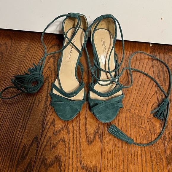 BCBGMAXAZRIA Green Suede High Heels Sz 36 Tassel Ankle Wrap - Picture 7 of 9